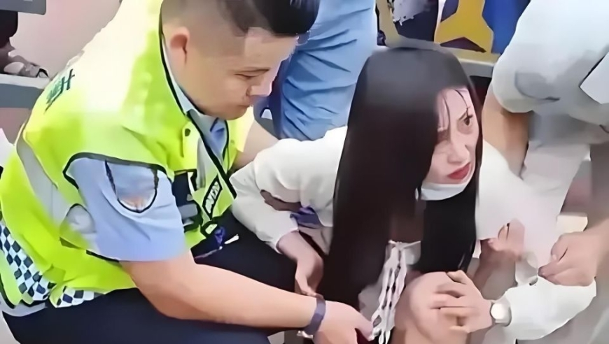 管家婆三中特,暴雨过后河南许昌满目疮痍？不实,全面解答解释落实_正式版V1.33